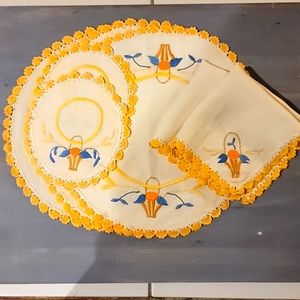 Vintage Linen Dessert Set